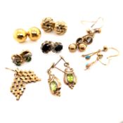 EIGHT PAIRS OF 9ct GOLD EARRINGS TO INCLUDE AN EMERALD AND DIAMOND PAIR, A SAPPHIRE AND DIAMOND