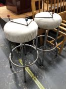 A PAIR OF CHROME FOUR LEGGED BAR STOOLS TOGETHER WITH A 1950S COAT RACK