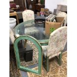 A GLASS TOPPED GREEN PAINTED DINING TABLE. Dia. 128 x H 76cms. FOUR CHAIRS AND A ROUND ARCH MIRROR