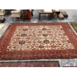 AN ANTIQUE ORIENTAL CARPET OF OUSHAK DESIGN 452 x 322 cms