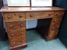 A VICTORIAN MAHOGANY PEDESTAL DESK.