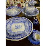 VARIOUS ANTIQUE BLUE AND WHITE CHINA WARES.