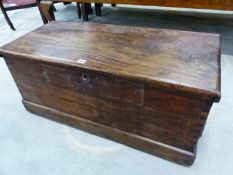 A 19th C. TEAK SEAMANS CHEST WITH ROPE RING HANDLES TO EACH NARROW END. W 93 x D 42 x H 40cms.