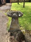 A SINGLE STADDLE STONE HEIGHT 79cms TOP 57cms, TOGETHER WITH TWO LOOSE STONES. VIEWING FOR THIS