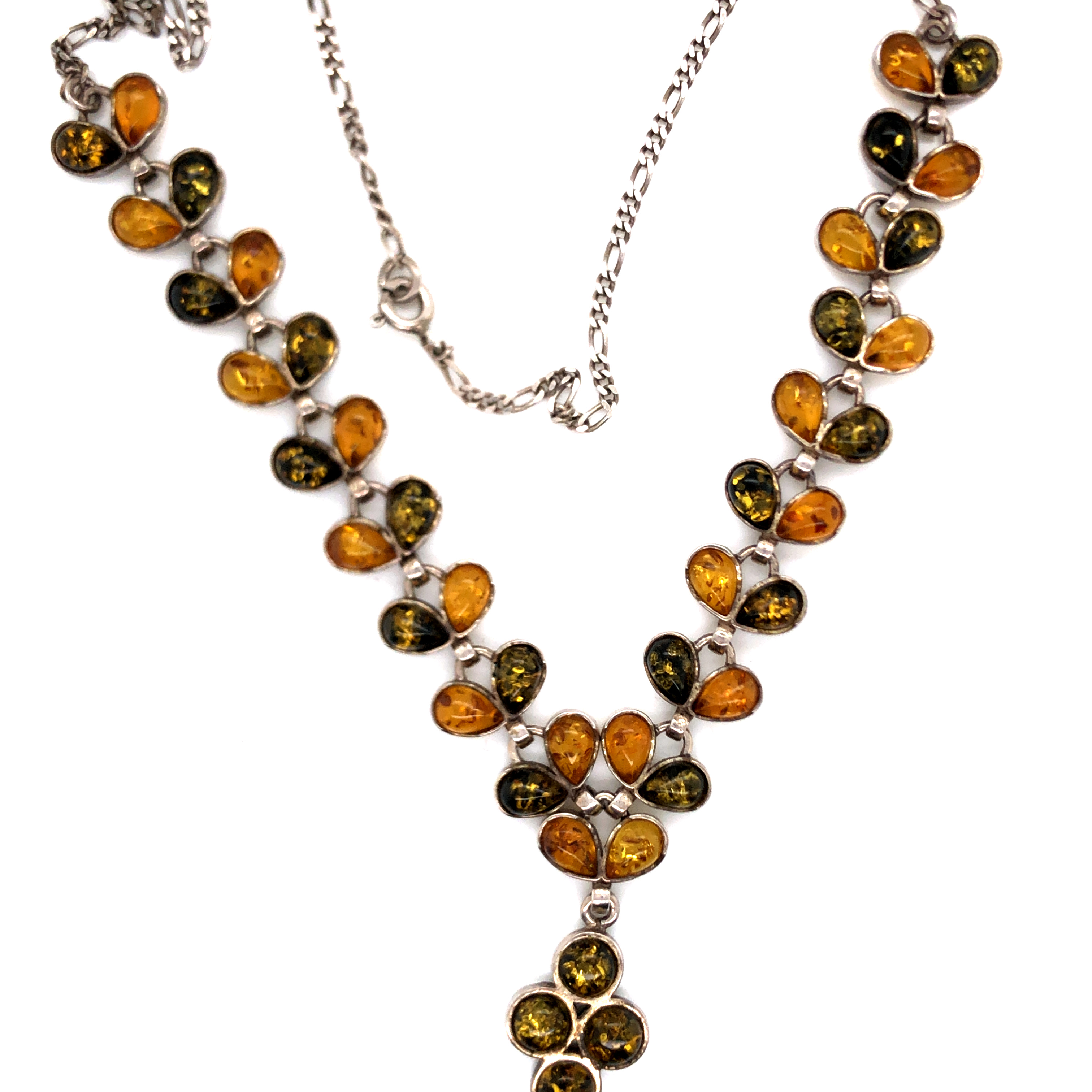 A QUANTITY OF AMBER AND OTHER STONE SET SILVER JEWELLERY CONSISTING OF A BANGLE, RING, NECKLACE, TWO - Image 2 of 6