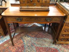 AN EARLY 19th C. MAHOGANY WASH STAND, A GALLERY AT THE BACK OF THE RECTANGULAR TOP, THE SINGLE