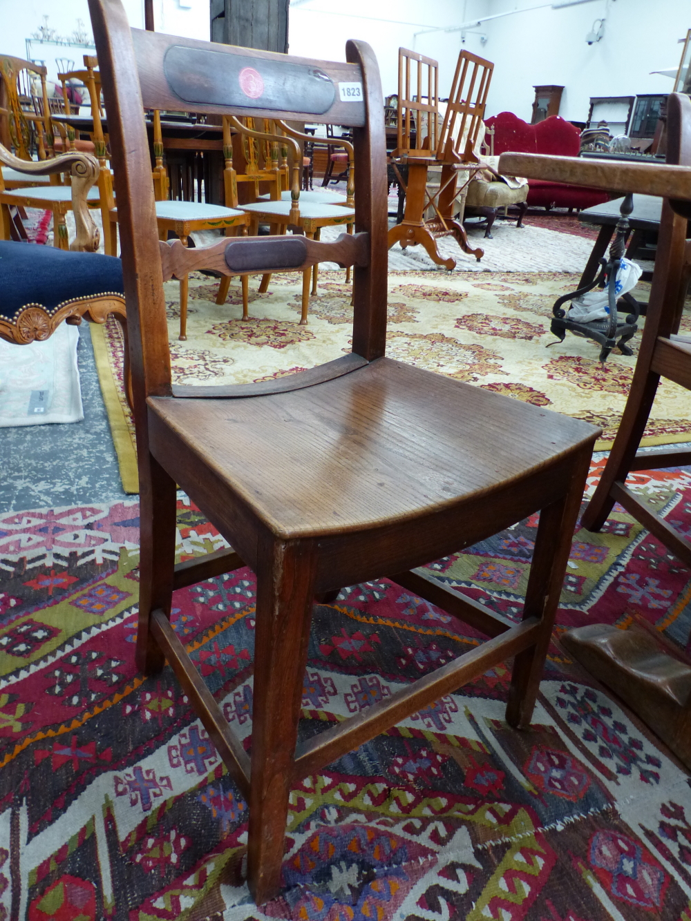 A SET OF SIX 19th. C. ELM CHAIRS, THE BAR BACKS AND TOP RAILS WITH ROSEWOOD BATONS, THE TOP RAILS - Image 4 of 7