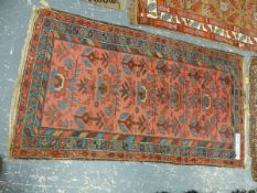 AN ANTIQUE PERSIAN HAMABAN RUG 188 x 103 cms