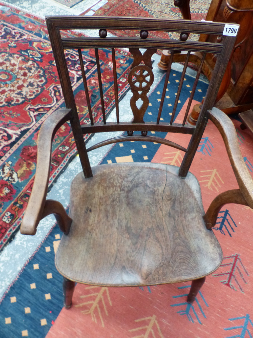 A 19th C. LINE INLAID ELBOW CHAIR THE WHEEL SPLAT FLANKED BY THREE BARS ABOVE AN OAK SADDLE SEAT - Image 5 of 6