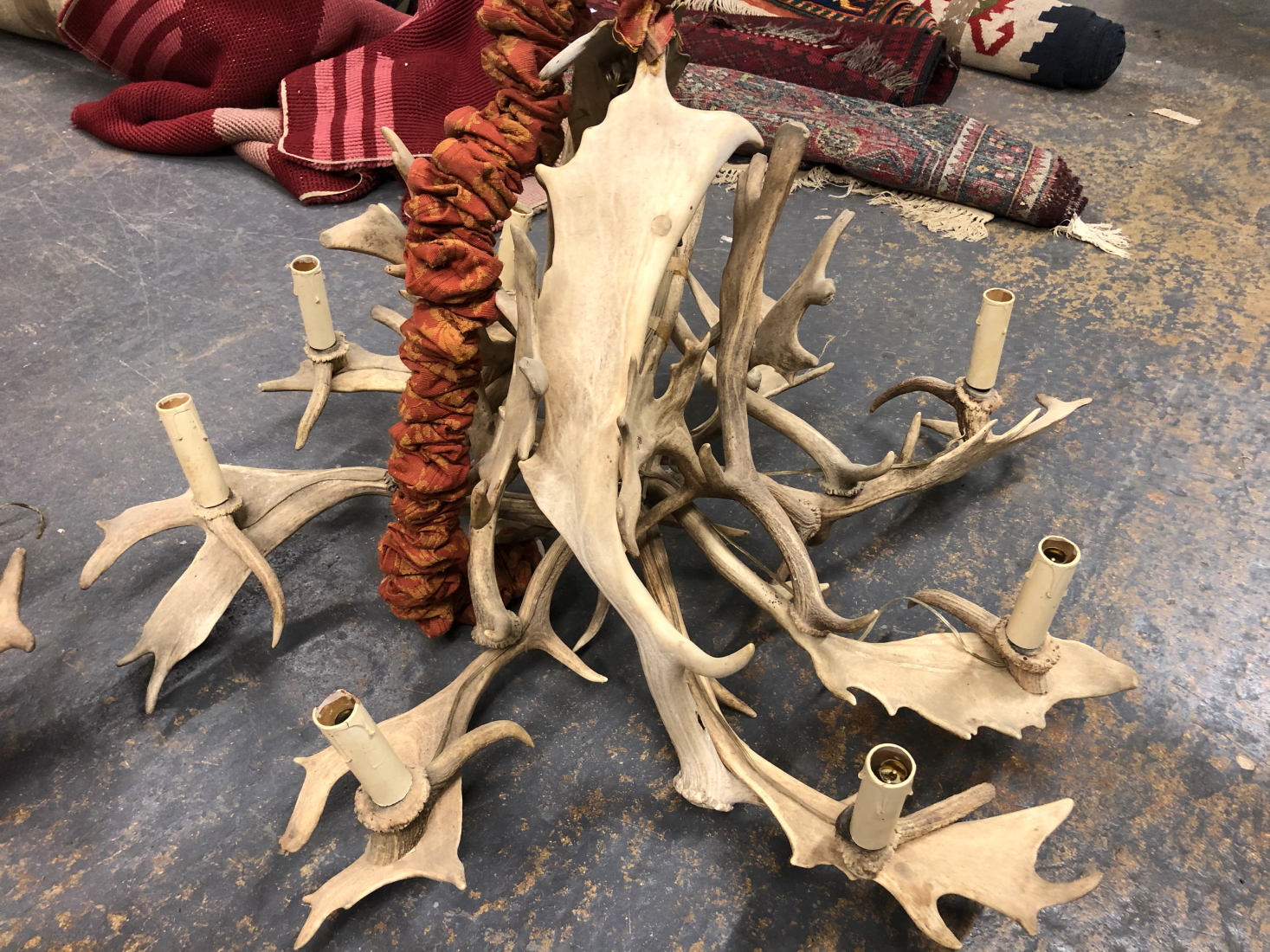 TWO LARGE ANTLER CHANDELIERS - Image 8 of 10