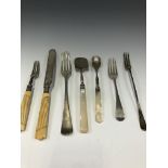 A BONE HANDLED SILVER KNIFE AND FORK, A GEORGE III HANOVERIAN PATTERN TABLE FORK, AN OLD ENGLISH