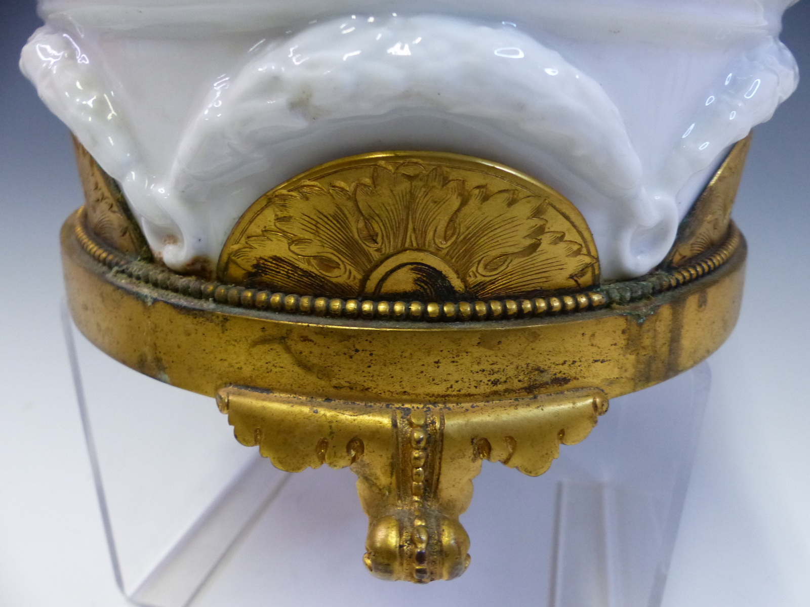 A PAIR OF GERMAN WHITE PORCELAIN PLANTERS, THE TRIPOD BASES AND BEADED RIMS IN ORMOLU. Dia. 19 x H - Image 5 of 10