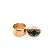 A HALLMARKED 9ct GOLD SAPPHIRE AND DIAMOND DRESS RING, FINGER SIZE T, TOGETHER WITH A 9ct GOLD