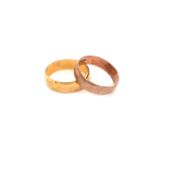 AN ANTIQUE EDWARDIAN 9ct HALLMARKED ROSE GOLD WEDDING RING, DATED 1911, BIRMINGHAM, FINGER SIZE P