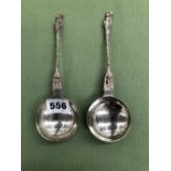 A PAIR OF VICTORIAN HALLMARKED SILVER LARGE MEDIEVAL STYLE APOSTLE SPOONS, DATED 1901, CHESTER FOR J