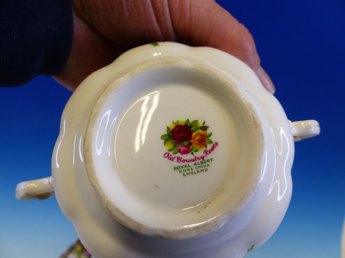 ROYAL ALBERT OLD COUNTRY ROSES PATTERN DINNER WARES - Image 3 of 3