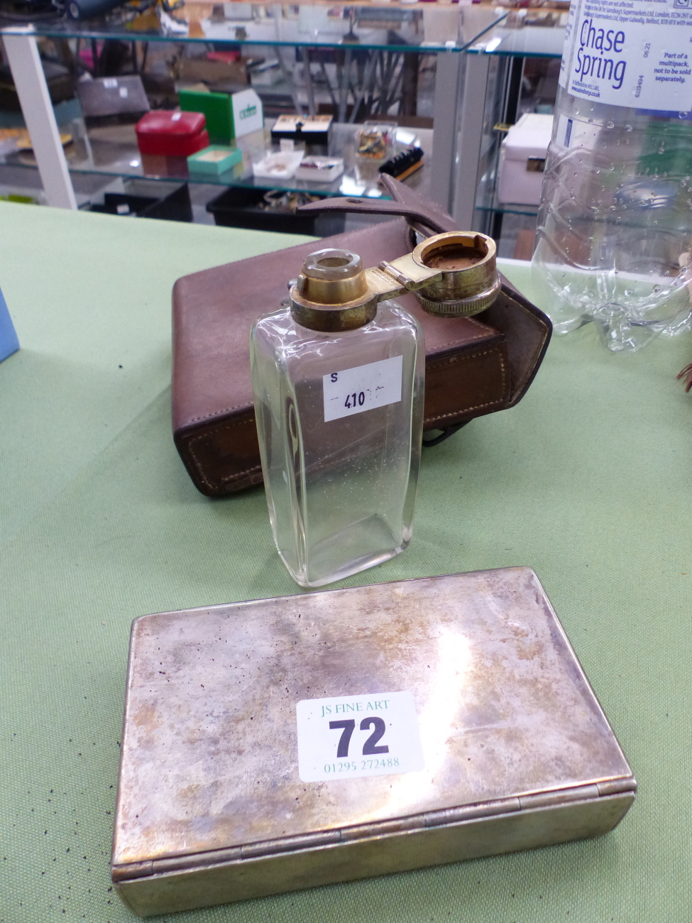 A VINTAGE LEATHER CASED SILVER PLATE SANDWICH BOX AND GLASS FLASK, TOGETHER WITH A VINTAGE TRENCH - Image 2 of 11