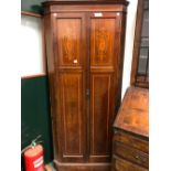 AN EDWARDIAN MAHOGANY FLOOR STANDING INLAID CORNER CABINET. 191 X 86 X 49cms.