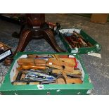 A SMALL COLLECTION OF VINTAGE CARPENTERS TOOLS ETC.