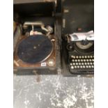 A VINTAGE TYPE WRITER TOGETHER WITH A COLUMBIA WIND UP GRAMOPHONE