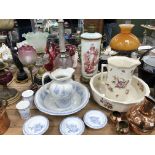 FOUR VARIOUS TABLE LAMPS, TWO OIL LAMPS, VARIOUS COPPER AND TWO WASHING JUGS AND BOWLS