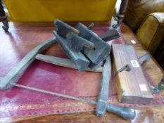 TWO VARIOUS WOOD PLANES TOGETHER WITH A MORTICE SAW