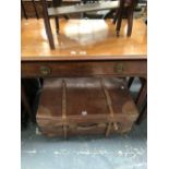 A 19th C. SATIN WOOD BANDED MAHOGANY TABLE WITH A SINGLE DRAWER ABOVE THE SQUARE SECTIONED LEGS. W