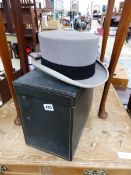 A VINTAGE GREY TOP HAT IN BOX.