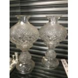 A PAIR OF DIAMOND DIAPER CUT CLEAR GLASS TABLE LAMPS WITH ONION TOPPED SHADES