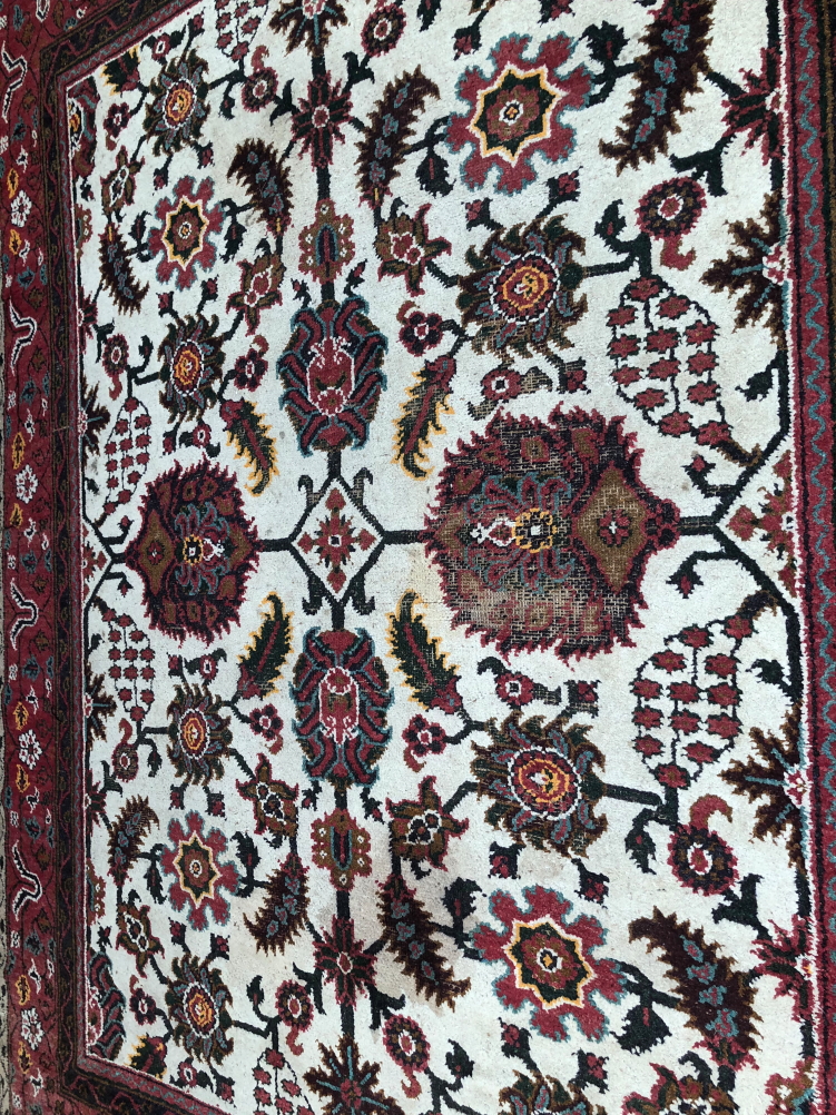 AN ORIENTAL CARPET OF OUSHAK DESIGN. 360 x 280cms - Image 2 of 16