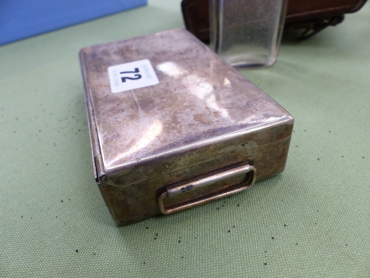 A VINTAGE LEATHER CASED SILVER PLATE SANDWICH BOX AND GLASS FLASK, TOGETHER WITH A VINTAGE TRENCH - Image 7 of 11