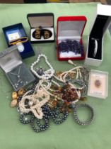 VINTAGE AND LATER JEWELLERY AND COLLECTABLE'S TO INCLUDE A EMPIRE MADE BANGLE, PEARLS, A SILVER