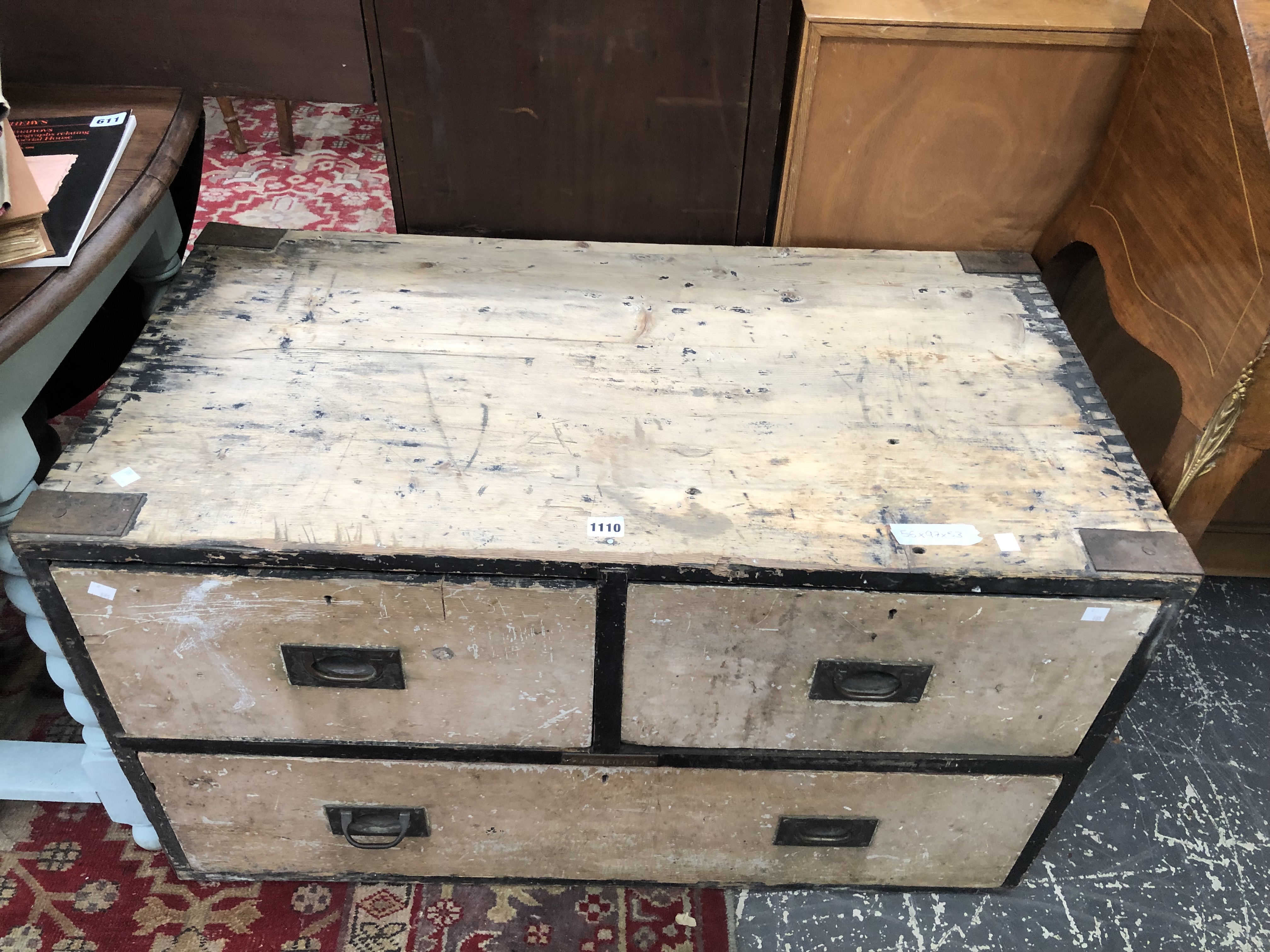 A 19th C. PAINTED CHEST OF TWO SORT AND A LONG DRAWER, EACH WITH BRASS CAMPAIGN HANDLES. W 97 x D 53 - Image 2 of 8