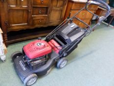 A MOUNTFIELD RV40 LAWNMOWER