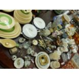 A QUANTITY OF DECORATIVE ANTIQUE AND LATER DECORATIVE CHINA, GLASS AND PLATED WARES.