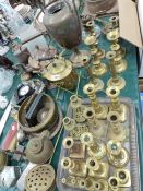A COLLECTION OF ANTIQUE AND LATER COPPER AND BRASS WARES ETC.