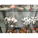 A WEMYSS LARGE PIG ORNAMENT