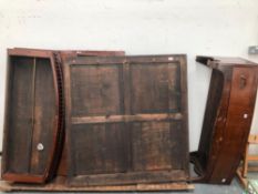 AN EARLY 20th C. MAHOGANY BOW FRONT WARDROBE WITH HANGING SPACE ABOVE A LINE INLAID LONG DRAWER