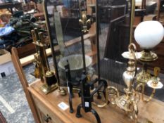 A GROUP OF BRASS FIREPLACE ACCESSORIES, LIGHTING FIXTURES ETC