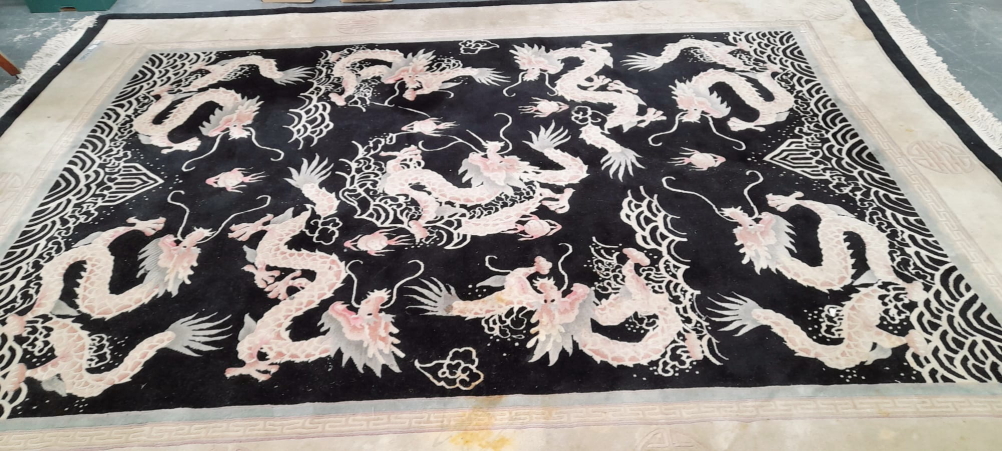 A CHINESE DRAGON DESIGN CARPET. 380 x 277cms - Image 2 of 2