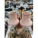 A COLLECTION OF VARIOUS LAMPS TO INCLUDE OIL LAMPS, CUT GLASS ETC