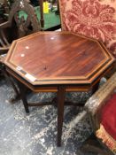 AN EDWARDIAN INLAID MAHOGANY OCTAGONAL CENTRE TABLE. H 69 W 71cms