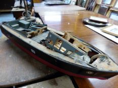 A GOOD QUALITY APPARENTLY SCRATCH BUILT MODEL BOAT.