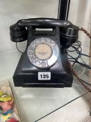 A VINTAGE GPO NO 164 BAKELITE TELEPHONE