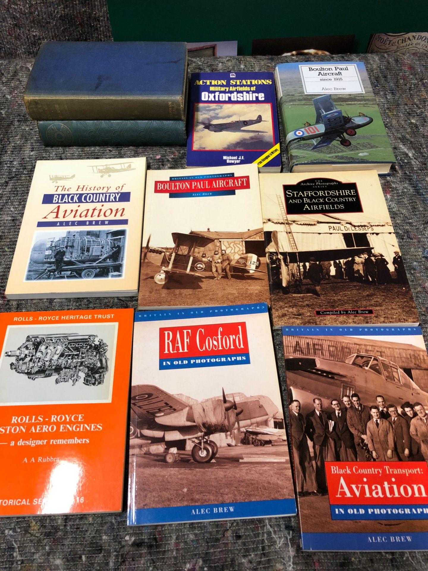 THE DOUG CUTHBERTSON COLLECTION- BOOKS. A COLLECTION OF AVIATION AND MILITARY REFERENCE BOOKS - Image 2 of 3