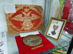 AN S JOHNSON BRONZE 1848 CARABINIERI MEDALLION, A FRAMED CROIX DE GUERRE AND A COPPER PLAQUE