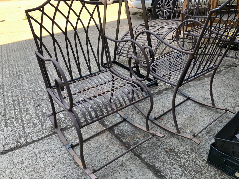 A FOUR PIECE PAINTED WROUGHT IRON PATIO SUITE CONSISTING OF TWO ROCKING ARM CHAIRS AND TWO SUN - Image 3 of 6