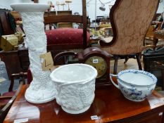 A MAHOGANY CASED MANTLE CLOCK, A PLANTER ON STAND, AND A DECORATIVE ANTIQUE CHAMBER POT.