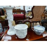 A MAHOGANY CASED MANTLE CLOCK, A PLANTER ON STAND, AND A DECORATIVE ANTIQUE CHAMBER POT.