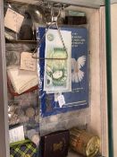 A COLLECTION OF VICTORIAN SILVER AND LATER COINS AND BANKNOTES, NAPOLEAN COINS, WILLIAM AND MARY